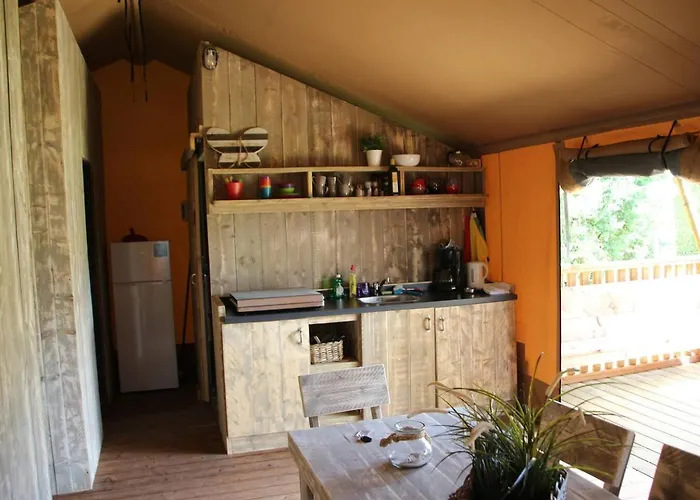 Veluwe Buitenverblijf Op De Glamping Voor 6 Personen Ll55